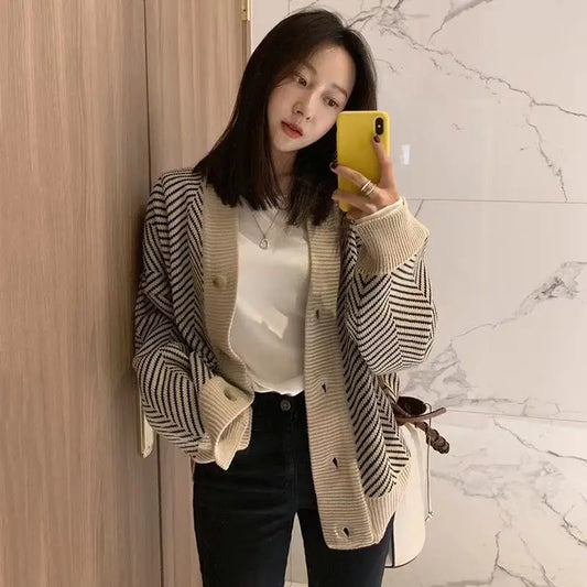 Cardigans Women Elegant Striped Pattern Autumn Winter Cardigan Vintage Jumper Lady Fashion Oversized Knitted Cardigan Coat