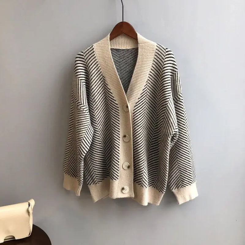 Cardigans Women Elegant Striped Pattern Autumn Winter Cardigan Vintage Jumper Lady Fashion Oversized Knitted Cardigan Coat